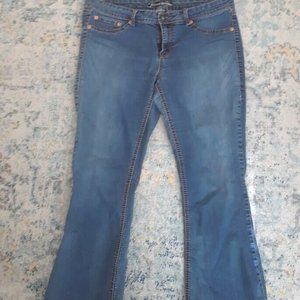 TORRID Slim Bootcut Denim Jeans Medium Blue Rinse Women’s Size 18